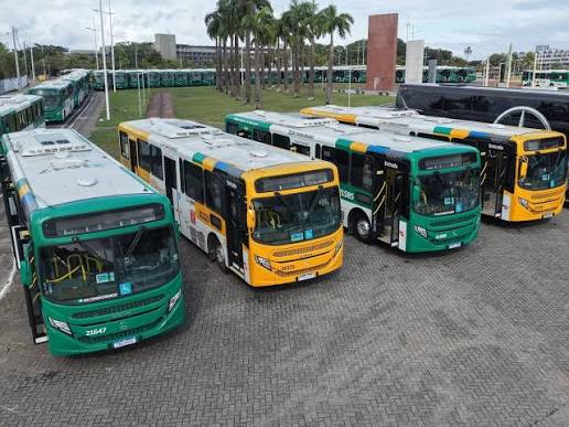 Fim do dinheiro nos ônibus: Rodoviários e Prefeitura debatem transição de cobradores para agentes de bordo