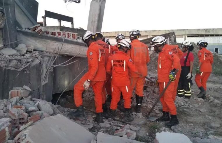 Desabamento de marquise em Pirajá deixa duas mulheres mortas e três pessoas feridas em Salvador