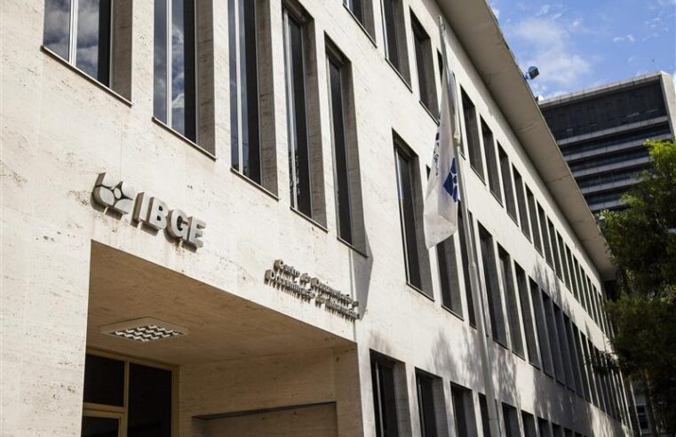 IBGE recebe autorização para contratar 325 profissionais temporários; veja as oportunidades