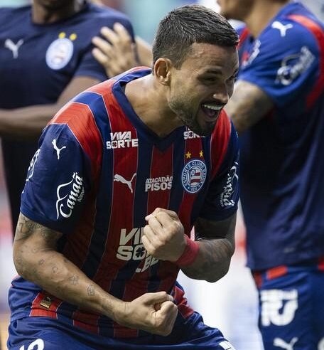 Bahia vence São Paulo por 3 a 2 em jogo emocionante e sobe para o sexto lugar do Brasileirão