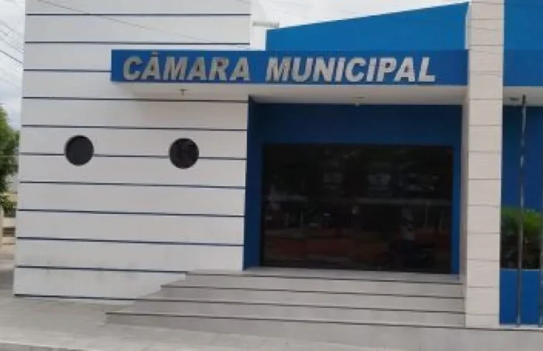 TCM suspende contrato de R$ 100 mil da Câmara de Queimadas com escritório de procurador do município