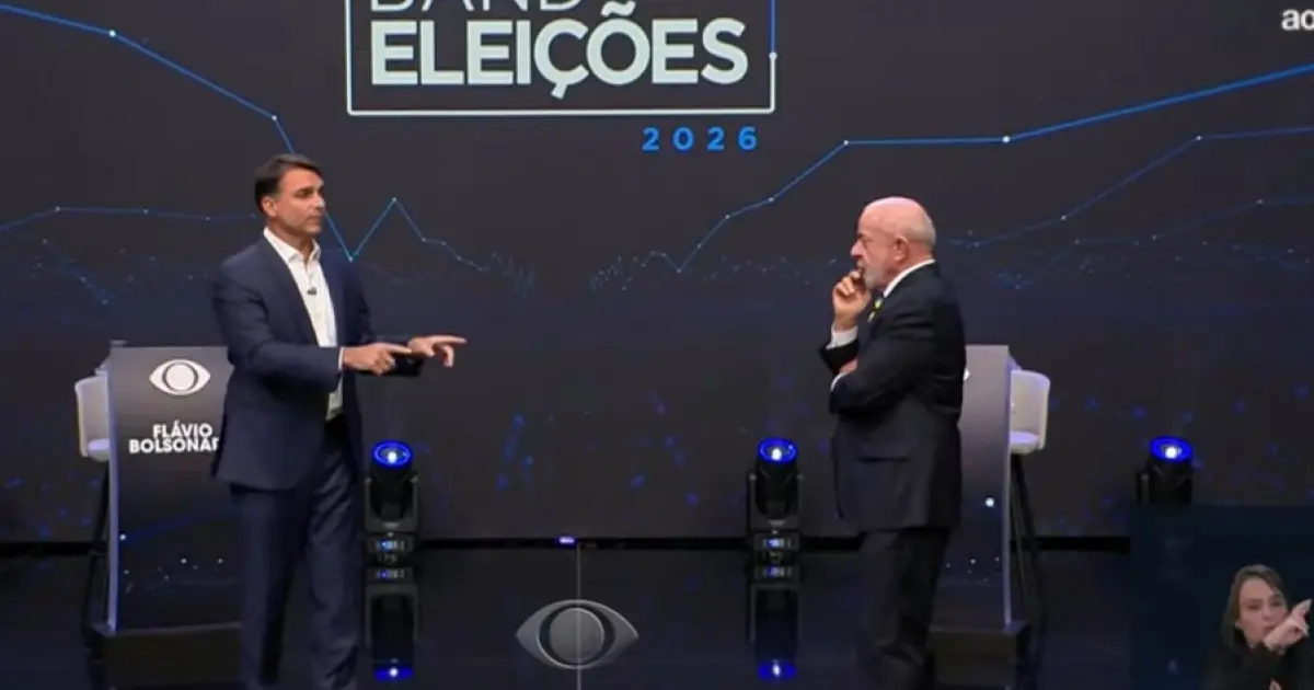 Flávio diz que presidiários votaram em Lula e presidente responde: “Quero que vote 100%, até teu pai” 