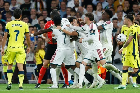 Real Madrid pode perder Vinicius Jr. para clássico contra o Barcelona