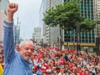 Presidente Luiz Inácio Lula da Silva durante a campanha eleitoral de 2026, quando conquistou a reeleição para seu quarto mandato presidencial.