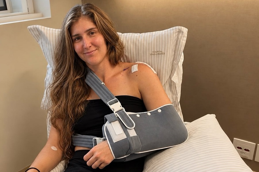 Bia Haddad Miaia passa por cirurgia no ombro e inicia recuperação