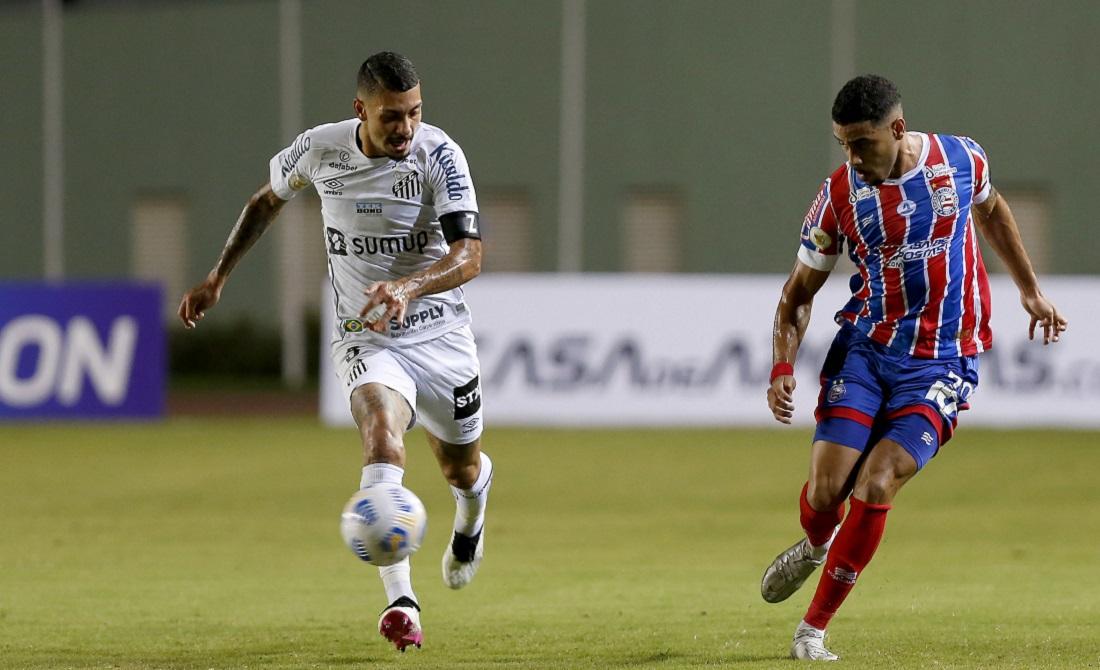 AO VIVO: Santos e Bahia fazem jogo movimentado na Vila Belmiro pelo Brasileirão