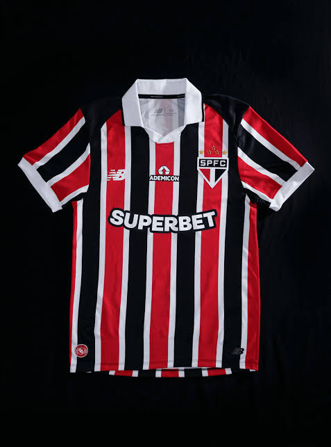Fim das Bets? São Paulo dribla nova lei e troca patrocínio máster para o jogo contra o Cruzeiro.
