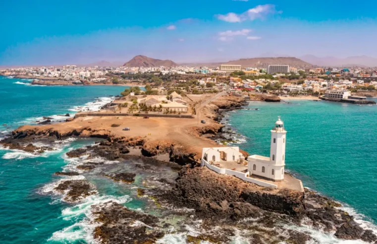 Turismo impulsiona economia de Cabo Verde e ajuda a explicar crescimento do país