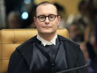 Ministro Cristiano Zanin, do Supremo Tribunal Federal, relacionado à decisão que prorrogou a votação das eleições de 2026.
