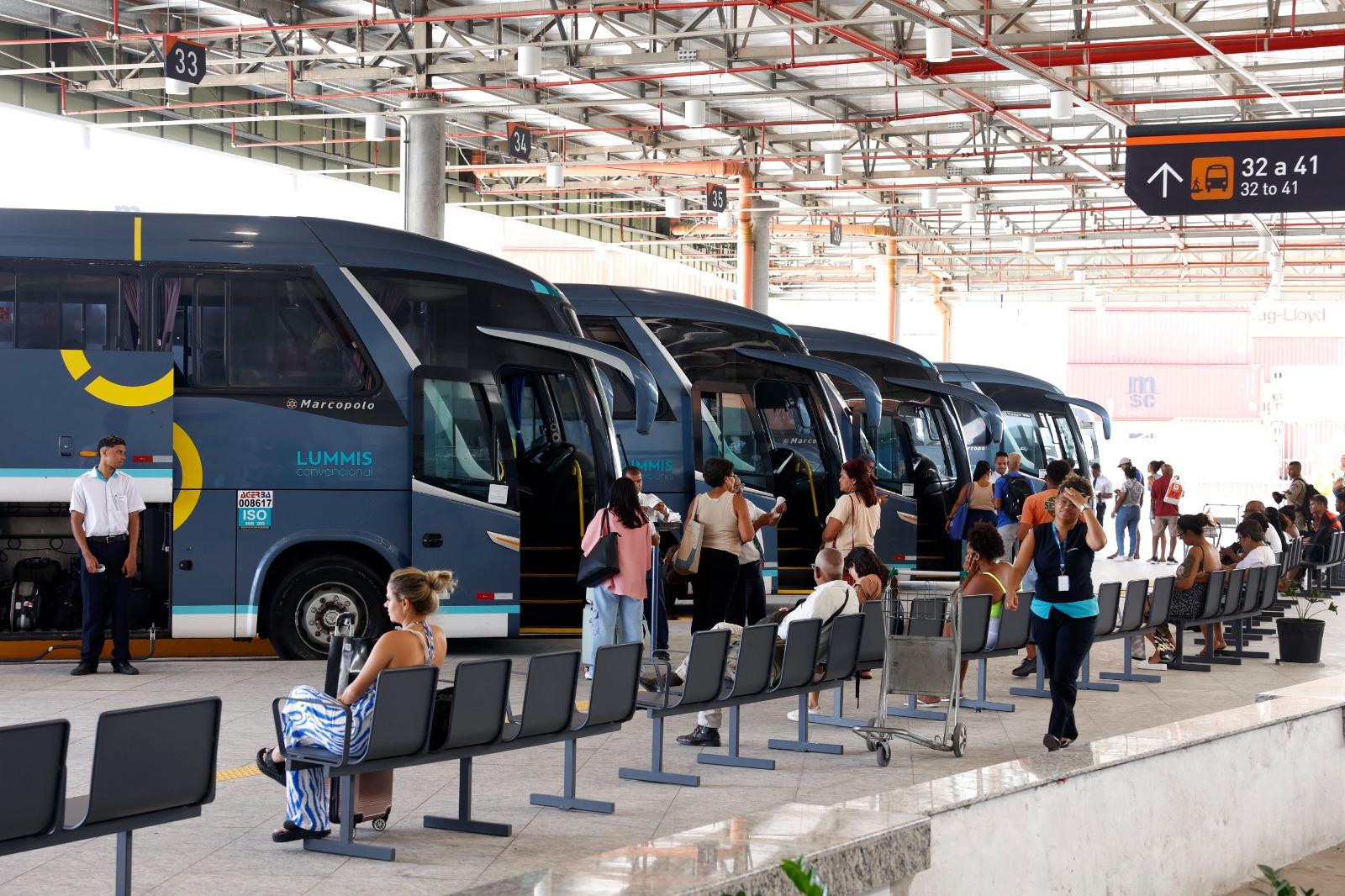 Bahia inicia transporte gratuito para eleitores nesta sexta-feira (23); veja horários e regras