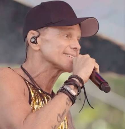 Cantor Netinho é internado em Salvador após reaparecimento de câncer
