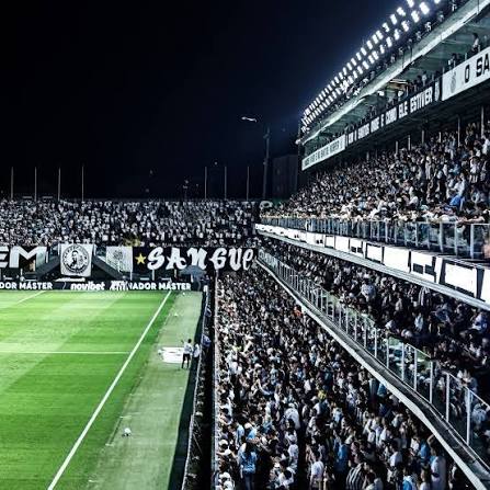 Santos prepara mosaico com celulares da torcida para enfrentar o Bahia na Vila Belmiro